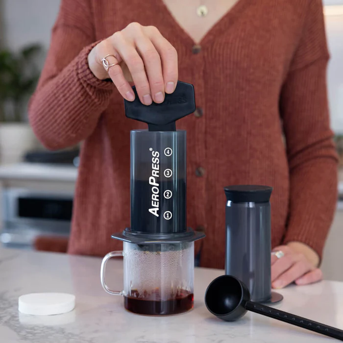 how to use aeropress